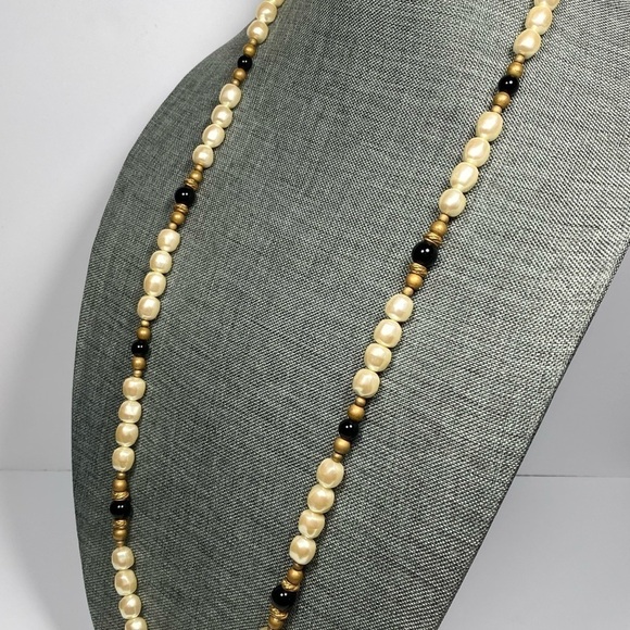 Necklace Vintage Faux Pearls Jewelry 36” - Picture 4 of 8